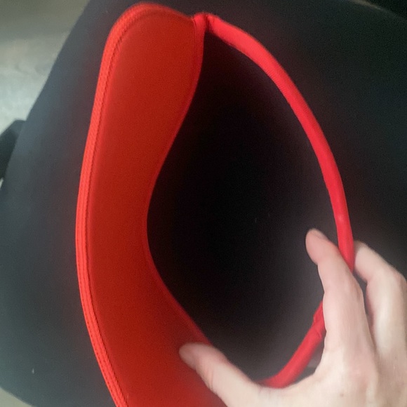 Hammerhead iPad case-red - Picture 3 of 4